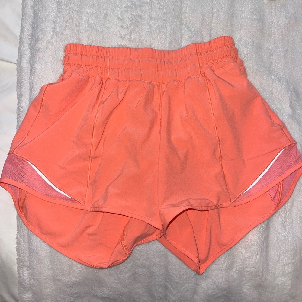 Lululemon Hotty Hot shorts size 2 tall